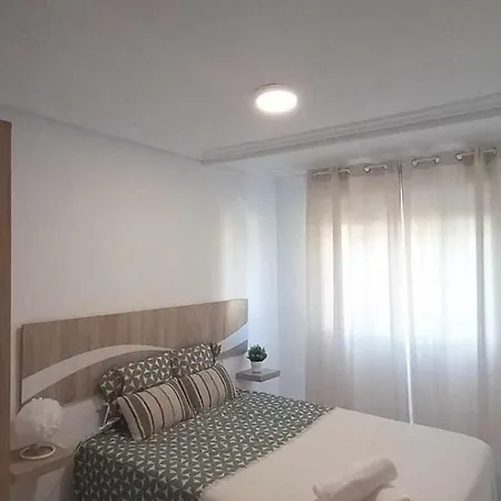 Apartamento Pacheco A 3 Min De La Playa Apartment *